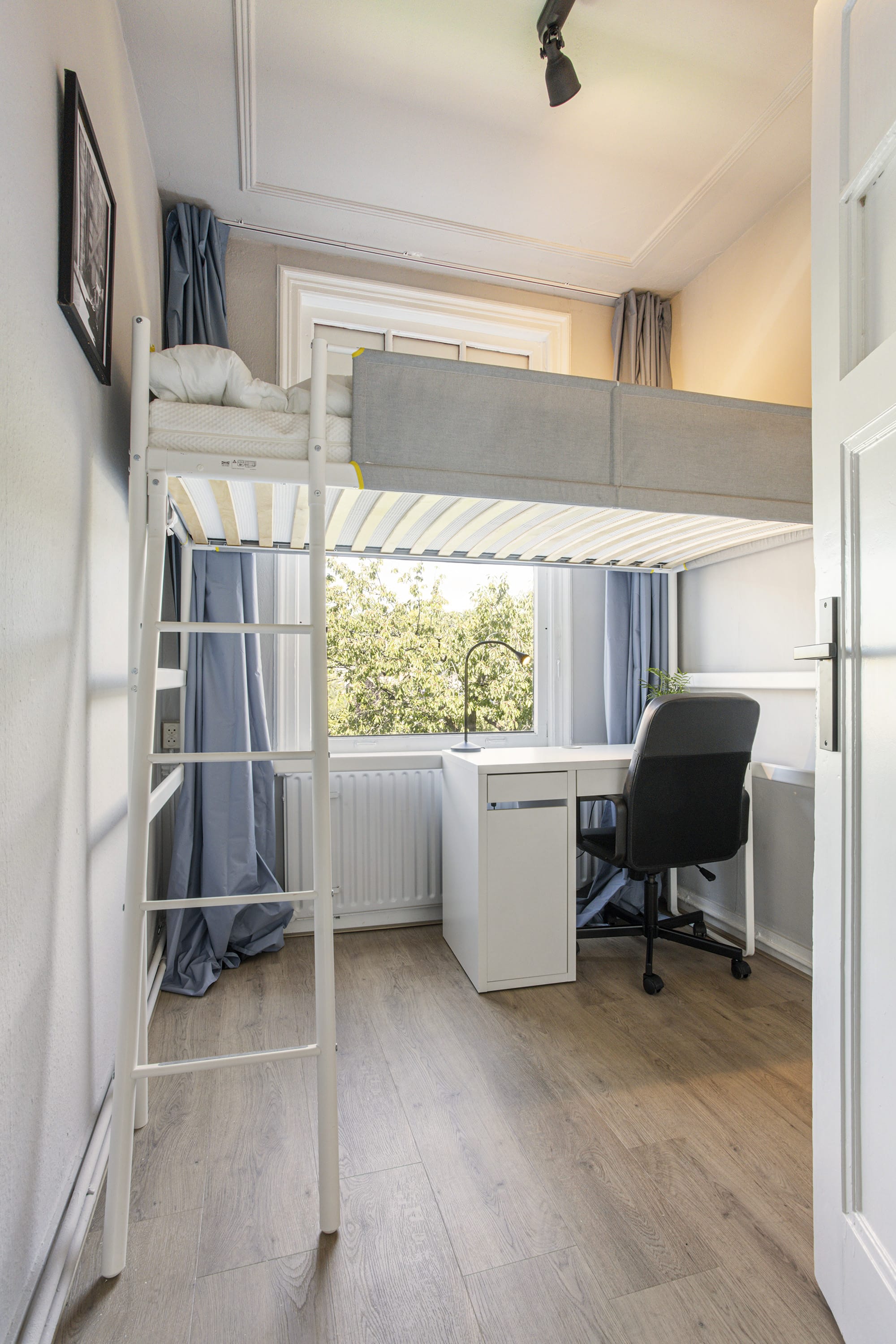 Bedroom Student house for sale